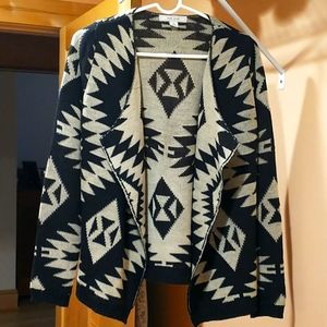 Adam Levine Southwest Pattern long sleeve SZ Small